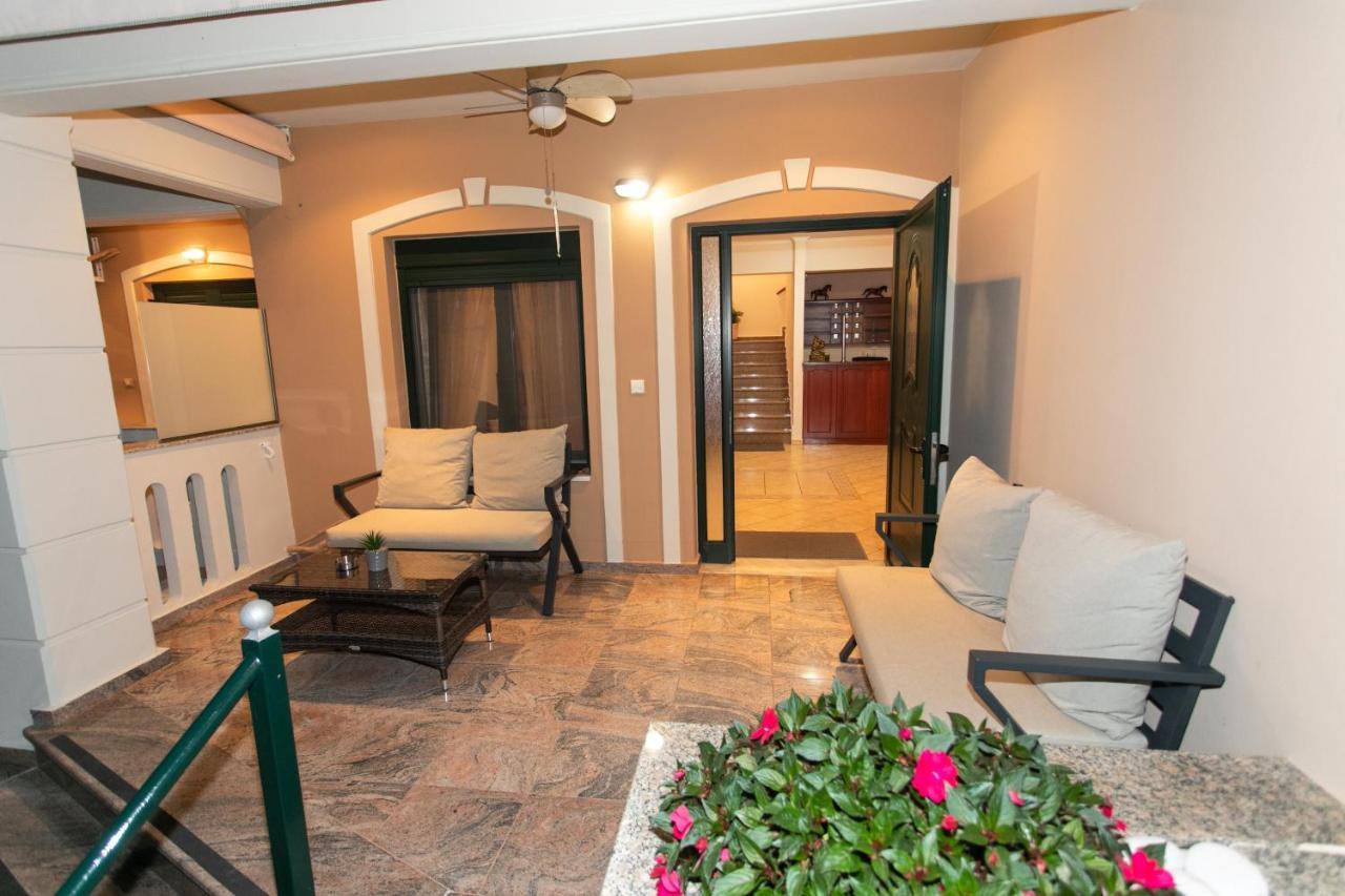 Lady Elena Hotel Ammoudiá Eksteriør bilde